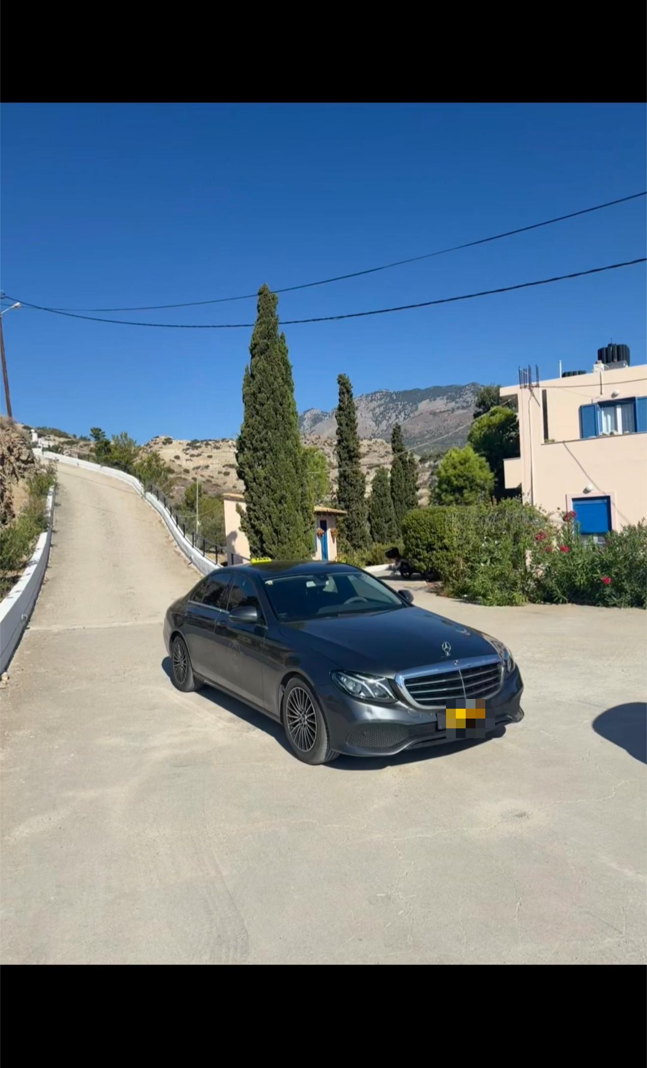 Mercedes E-Class - Stefanakis Taxi Crete